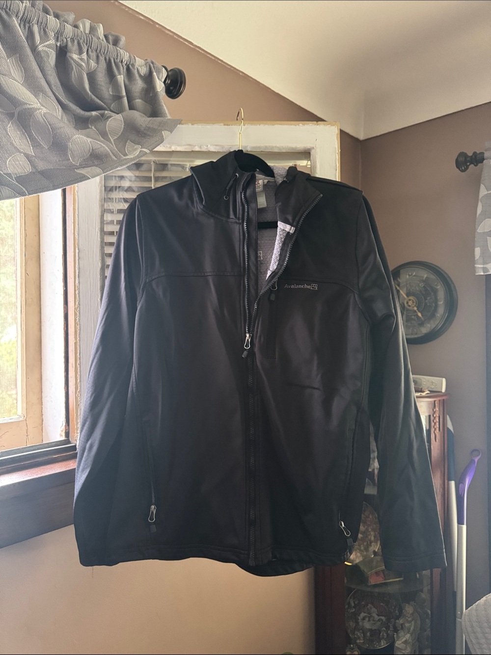 Avalanche Men's Black Lightweight Jacket